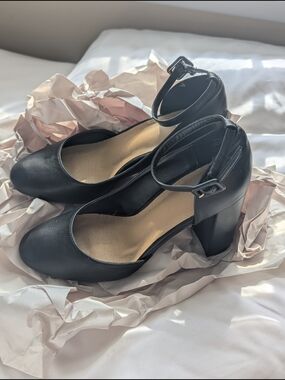 Classic Black Ankle-Strap Block Heel Pumps - Women